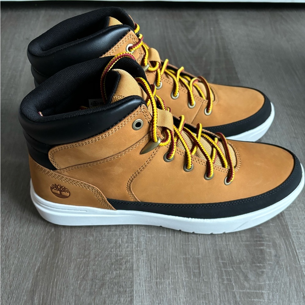 NWT TIMBERLAND SENECA BAY SHOE